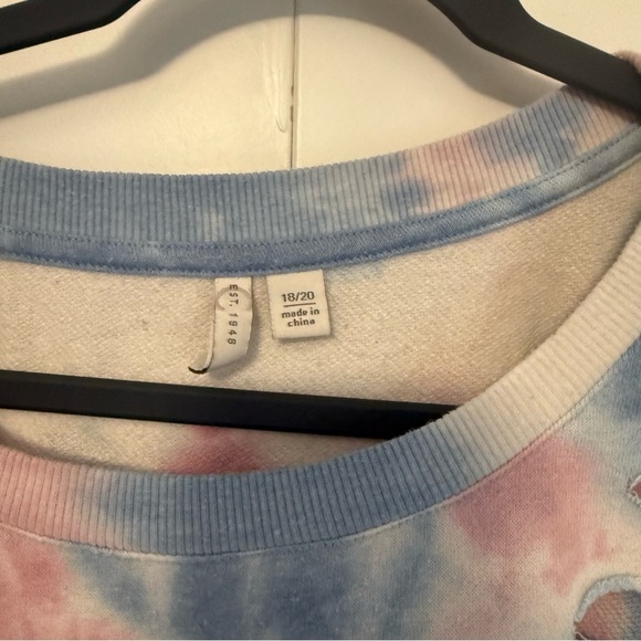 Distressed Multicolored Long Sleeve Top - Picture 4 of 6